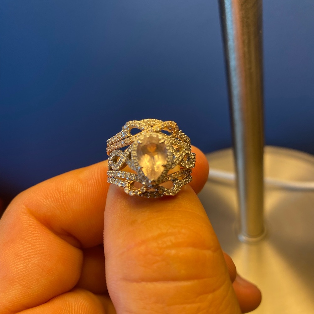 Morganite and diamond wedding set size 7